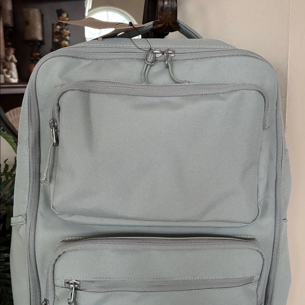 Brand New Nike Utility Speed 2.0 Backpack Unisex Casual Sports Travel Bag Green